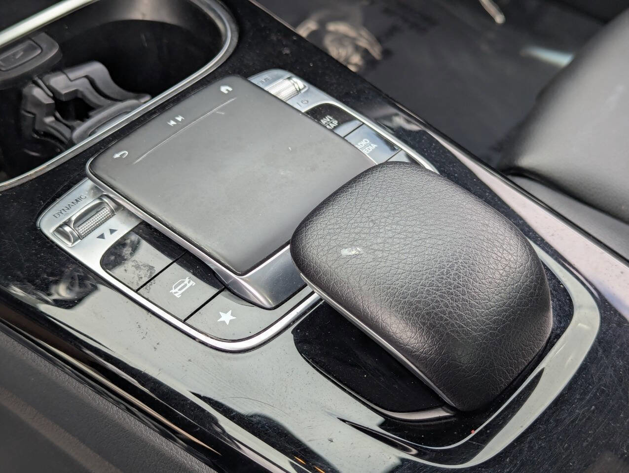 Used 2020 Mercedes-Benz CLA 250 image 32