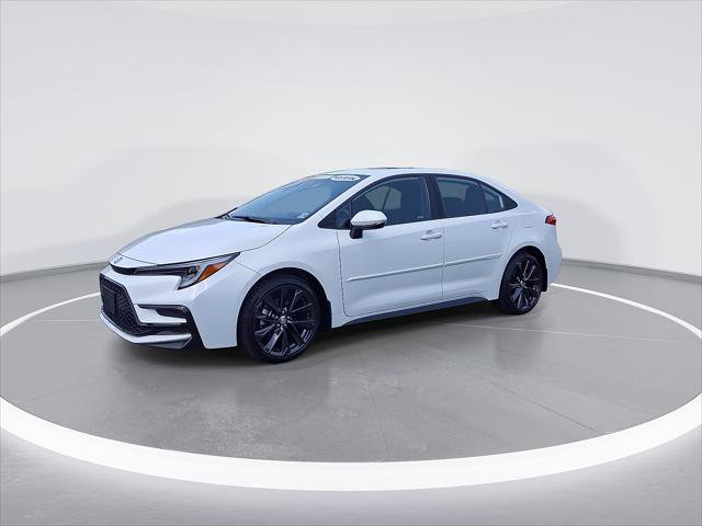 Certified 2023 Toyota Corolla SE w/ SE Premium Package FWD image 5