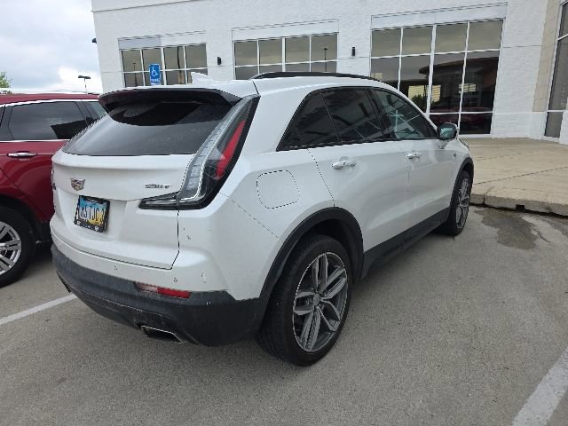 Used 2023 Cadillac XT4 Sport w/ Technology Package AWD/4WD image 4