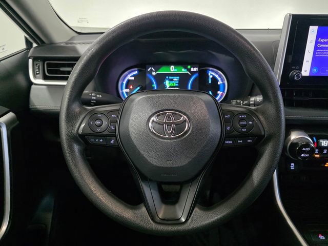 Used 2025 Toyota RAV4 XLE AWD/4WD image 16