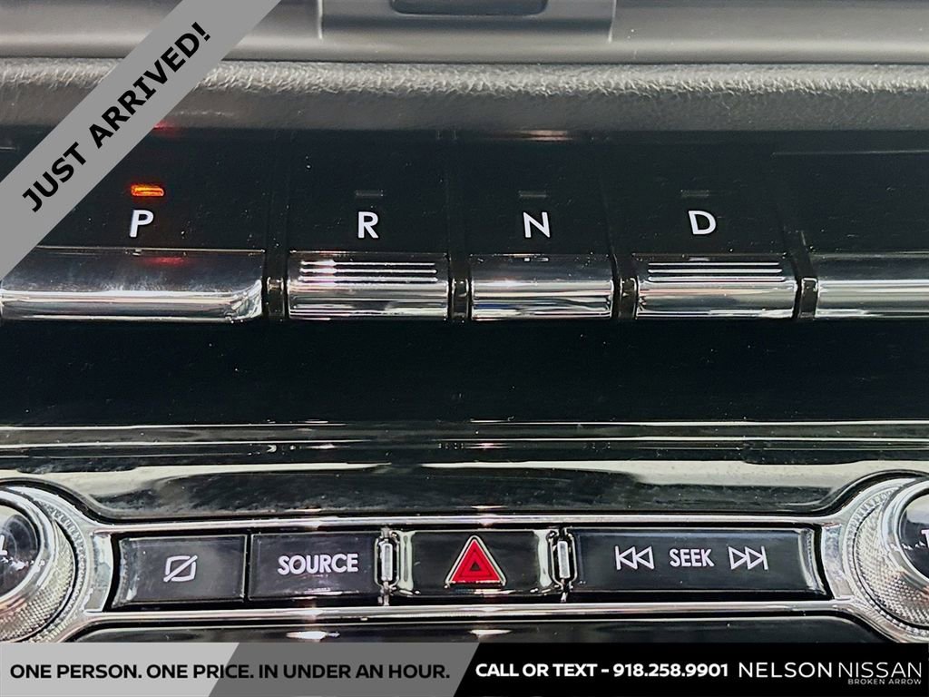 Used 2020 Lincoln Corsair Reserve w/ Equipment Group 202A image 17