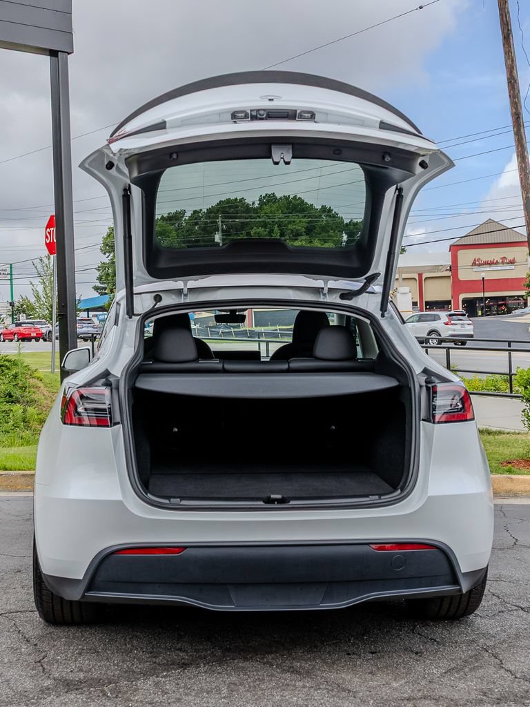 Used 2024 Tesla Model Y Performance AWD/4WD image 21