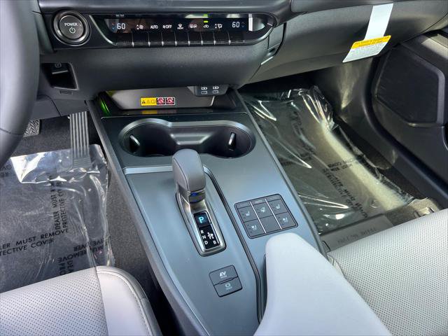 Certified 2026 Lexus UX 300h FWD image 25
