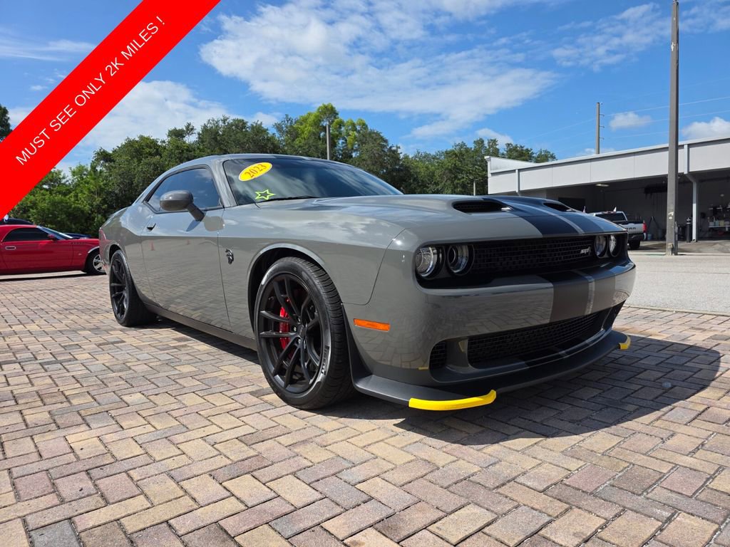 Used 2023 Dodge Challenger SRT Hellcat RWD image 2