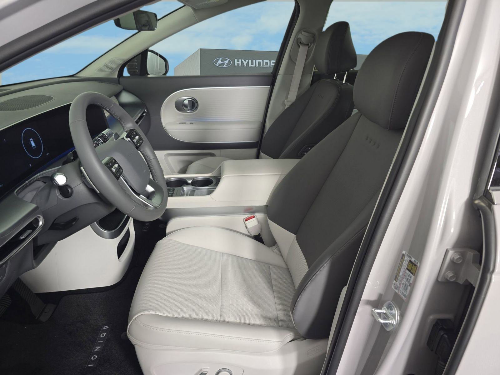 New 2026 Hyundai Ioniq 9 SEL image 4
