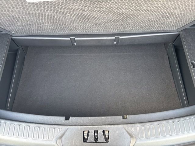 Used 2024 Ford Explorer XLT w/ Equipment Group 202A image 37