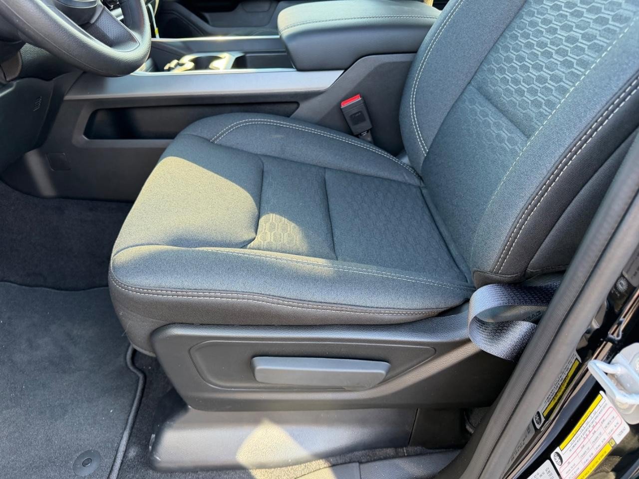 New 2026 RAM 1500 Express AWD/4WD image 19