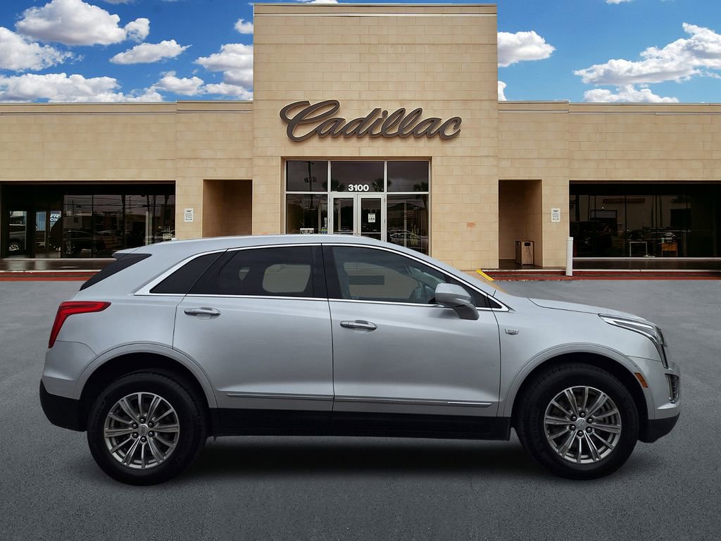 Used 2019 Cadillac XT5 Luxury image 2
