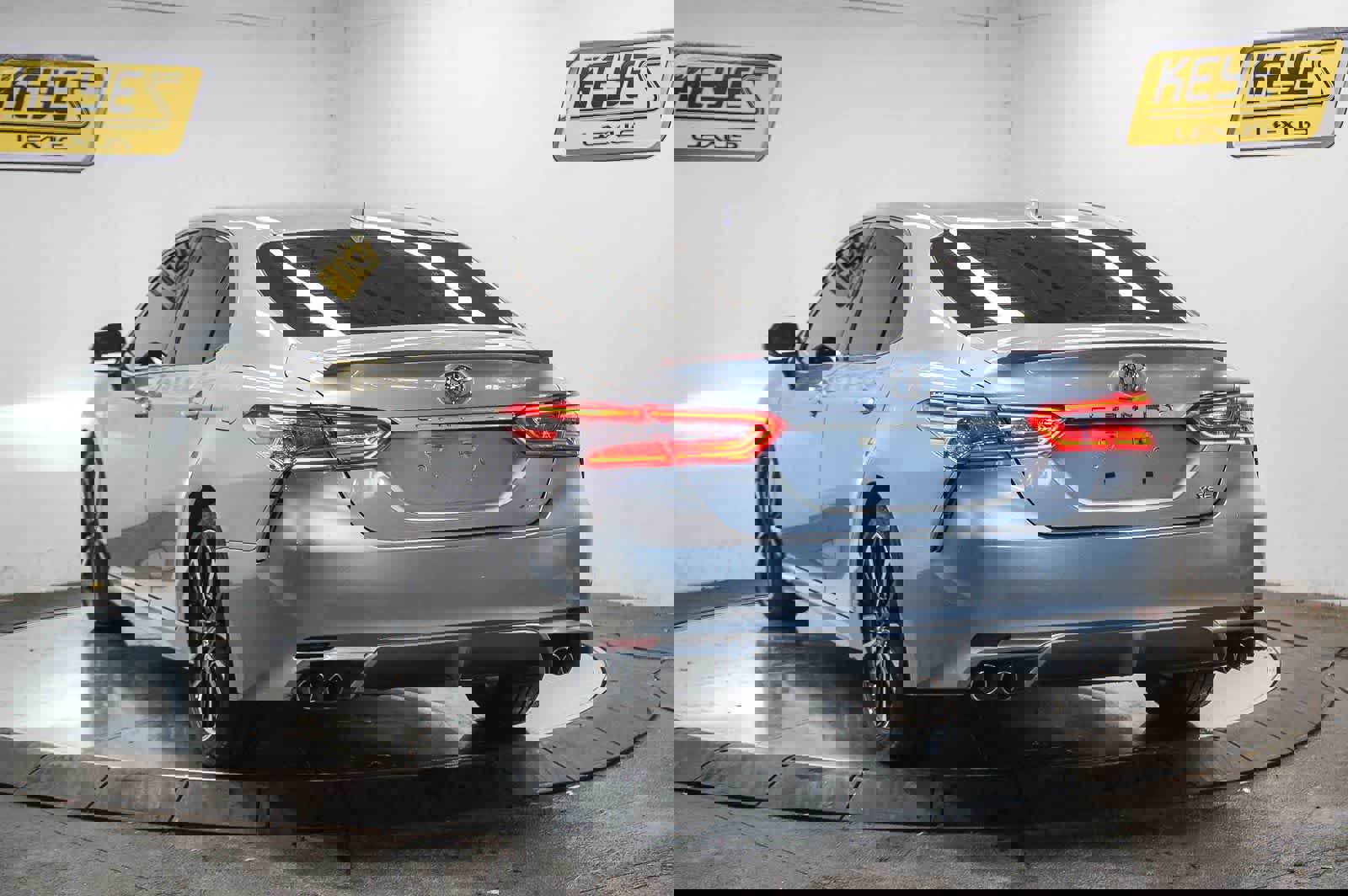 Used 2020 Toyota Camry XSE w/ Carpet Mat Package image 2