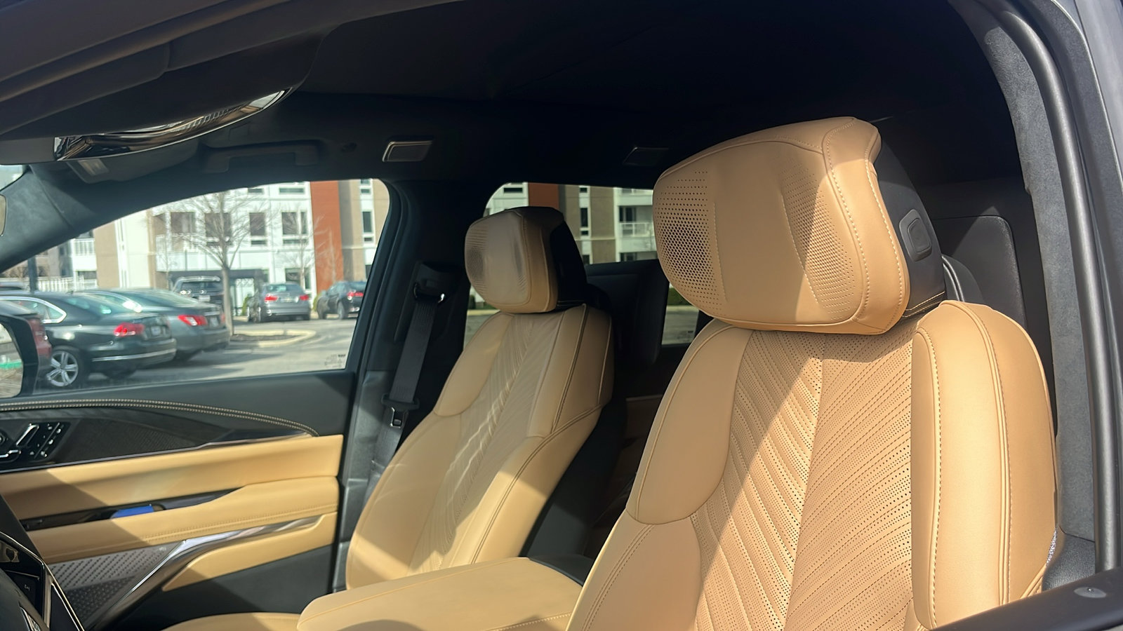 New 2025 Cadillac Escalade IQ Luxury 2 image 9