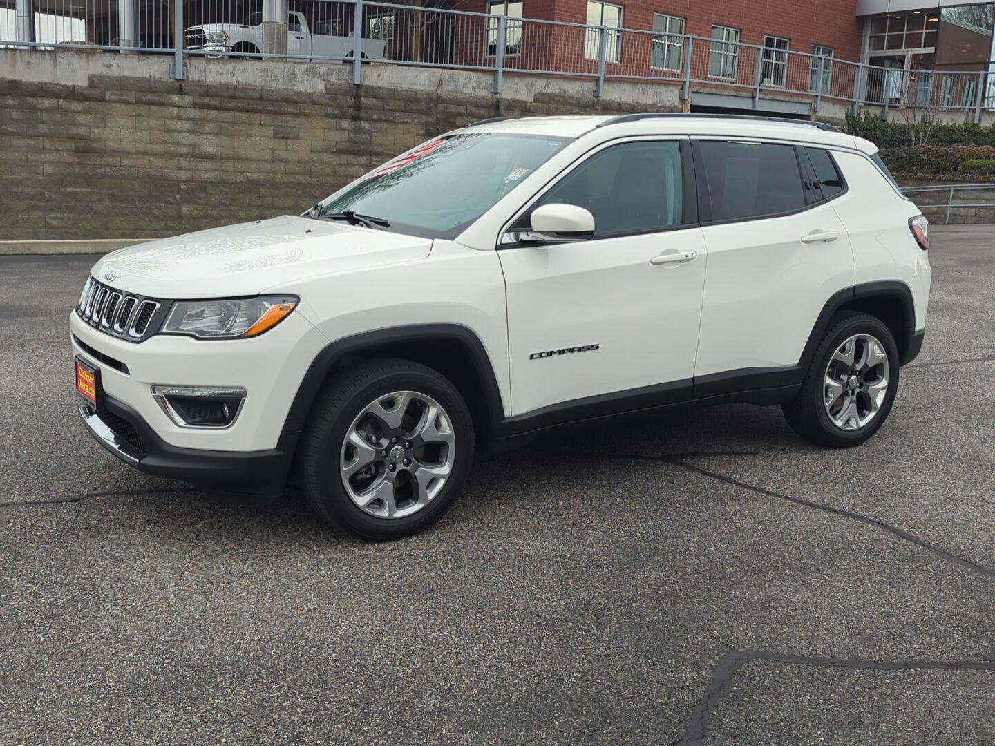 Used 2021 Jeep Compass Limited image 3
