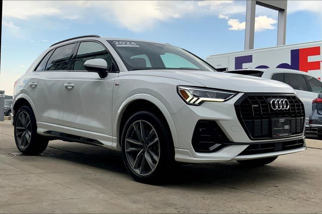 Used 2024 Audi Q3 2.0T Premium image 2