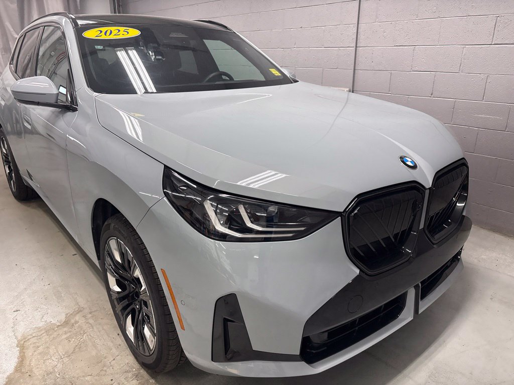 Used 2025 BMW X3 xDrive30i w/ Premium Package AWD/4WD image 5