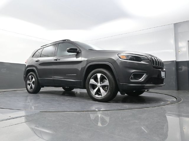 Used 2022 Jeep Cherokee Limited AWD/4WD image 19
