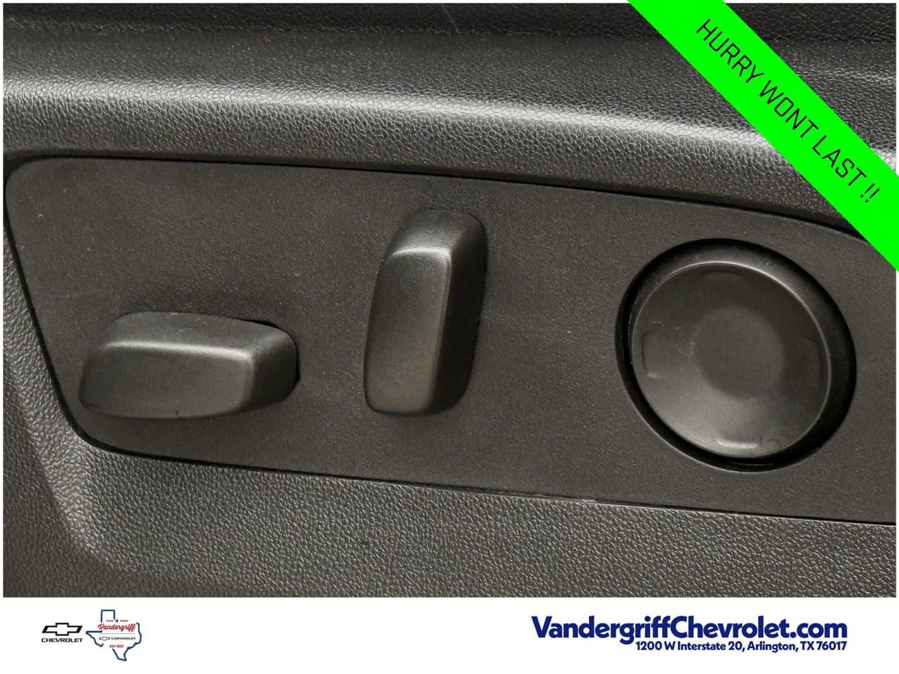 Certified 2024 GMC Yukon AT4 w/ Technology Package AWD/4WD image 19