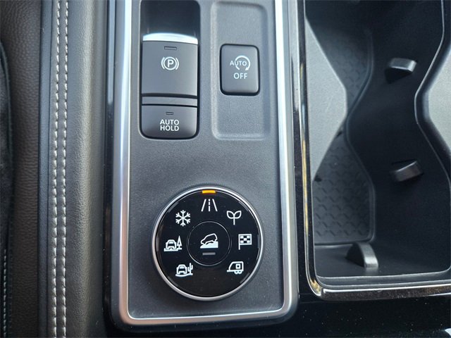 Used 2023 Nissan Pathfinder Platinum image 29