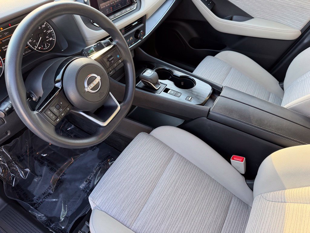 Used 2023 Nissan Rogue SV FWD image 18
