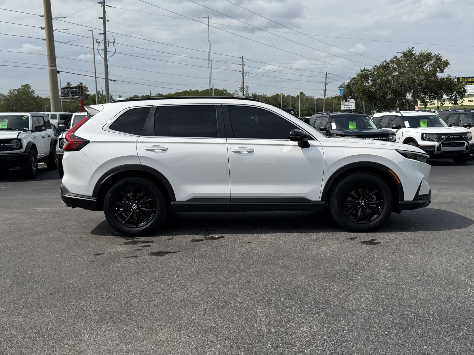 Used 2025 Honda CR-V Sport-L image 3