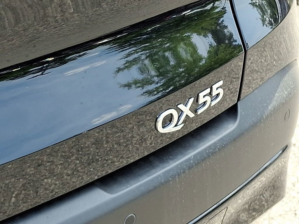 New 2025 INFINITI QX55 Essential image 18