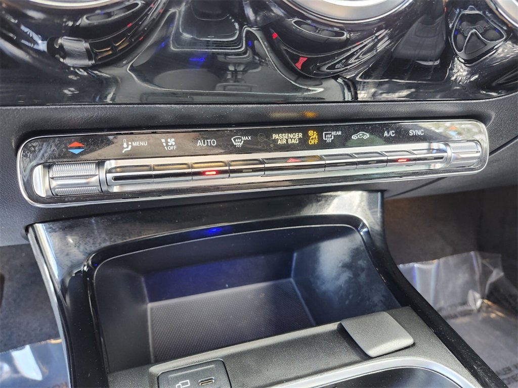 Used 2023 Mercedes-Benz CLA 250 image 21