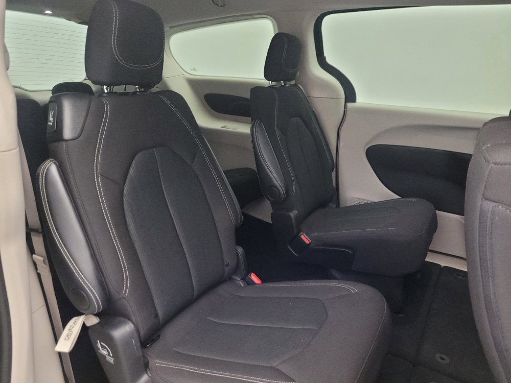Used 2024 Chrysler Voyager LX FWD image 19