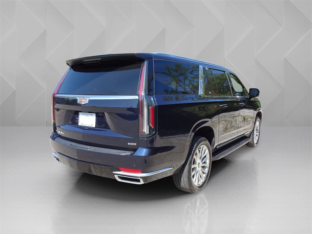Used 2022 Cadillac Escalade ESV Premium Luxury image 5