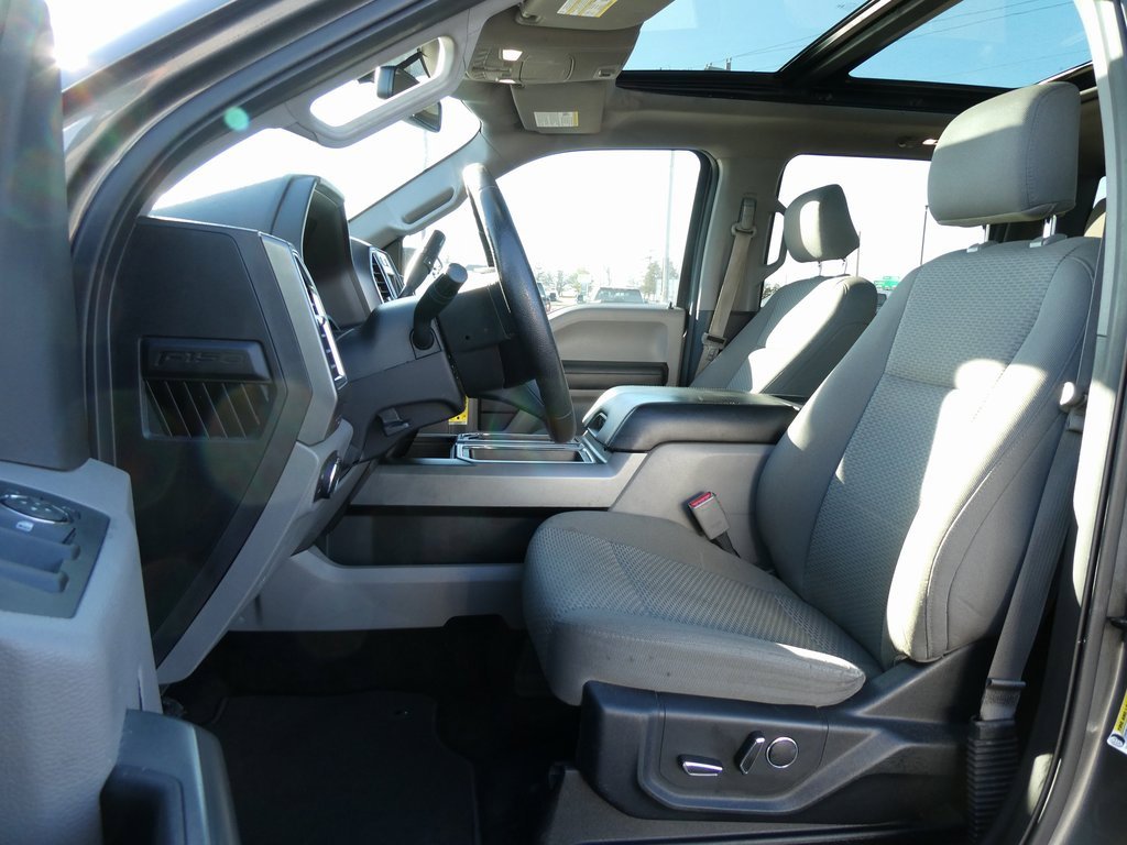 Used 2016 Ford F150 XLT w/ Equipment Group 302A Luxury image 22