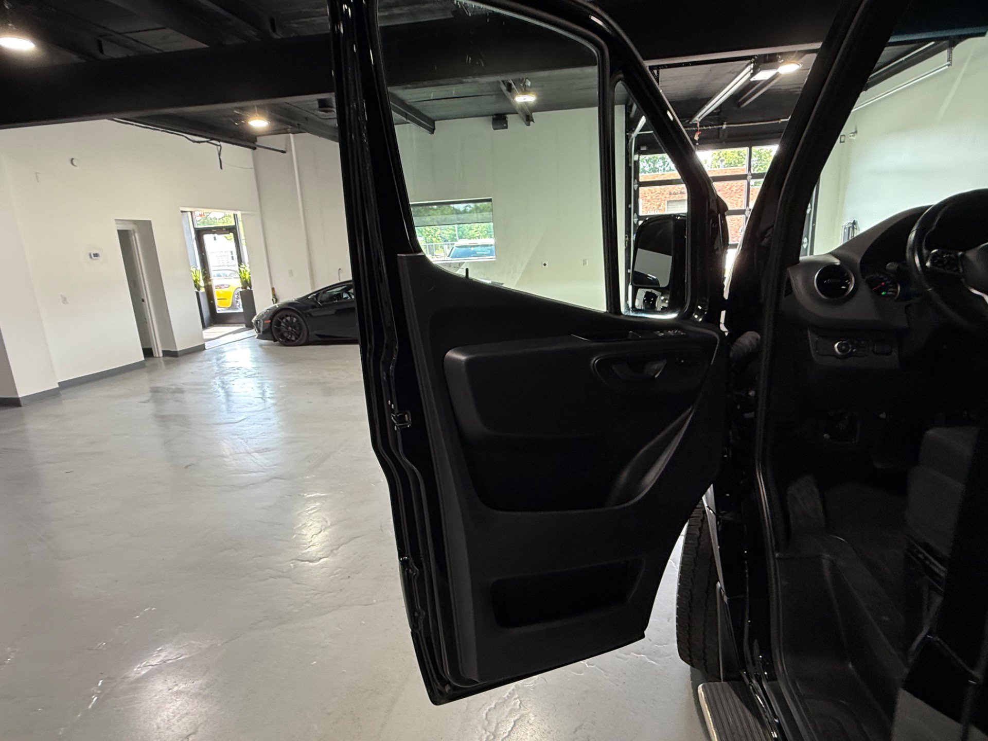Used 2024 Mercedes-Benz Sprinter 3500 image 56