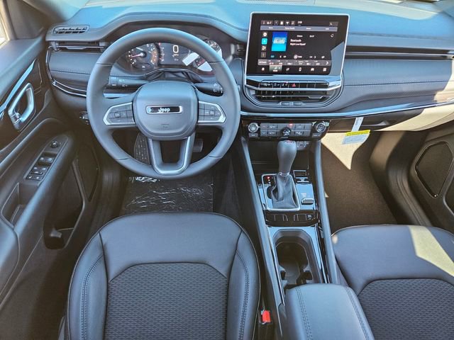 New 2026 Jeep Compass Latitude image 8