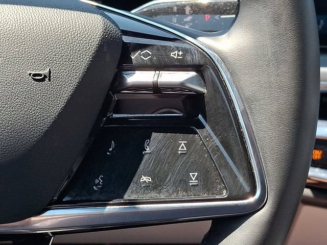 Certified 2024 Cadillac Lyriq Luxury w/ LPO, Floor Liner Package AWD/4WD image 25