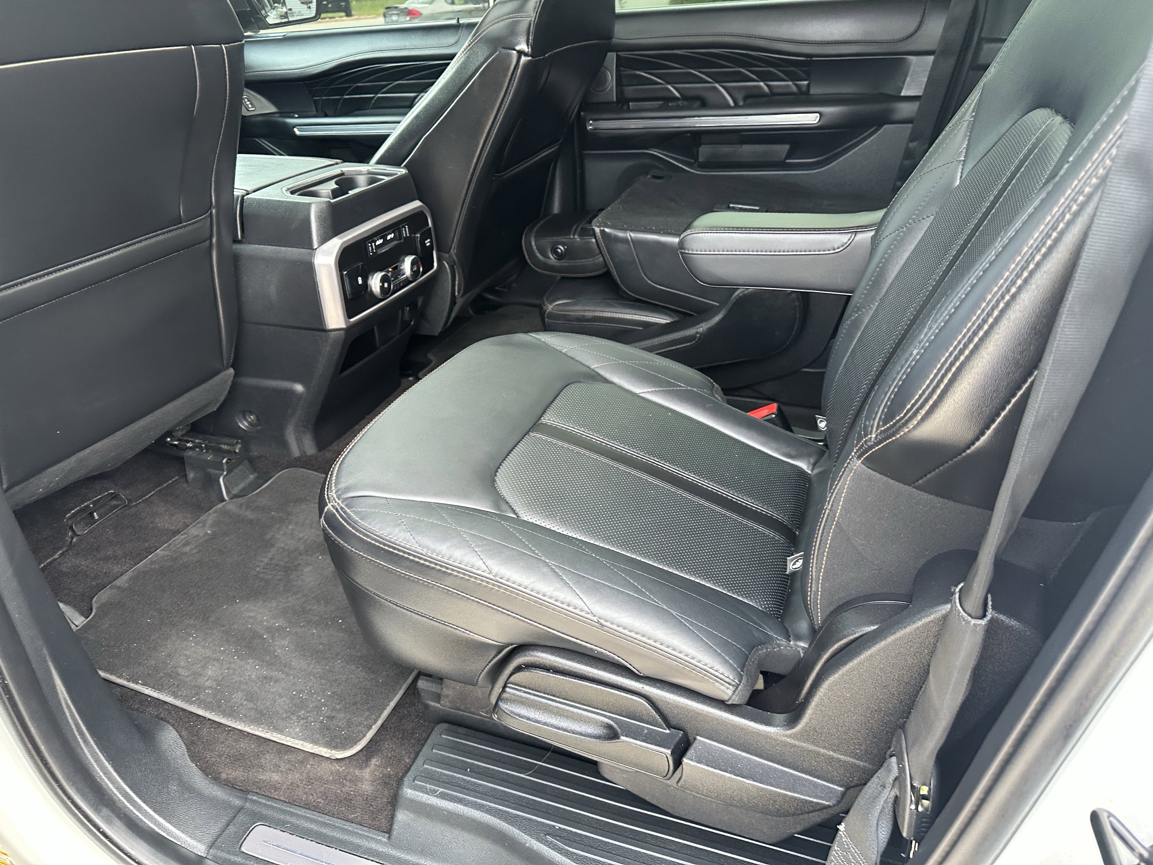 Used 2020 Ford Expedition Max Platinum AWD/4WD image 9