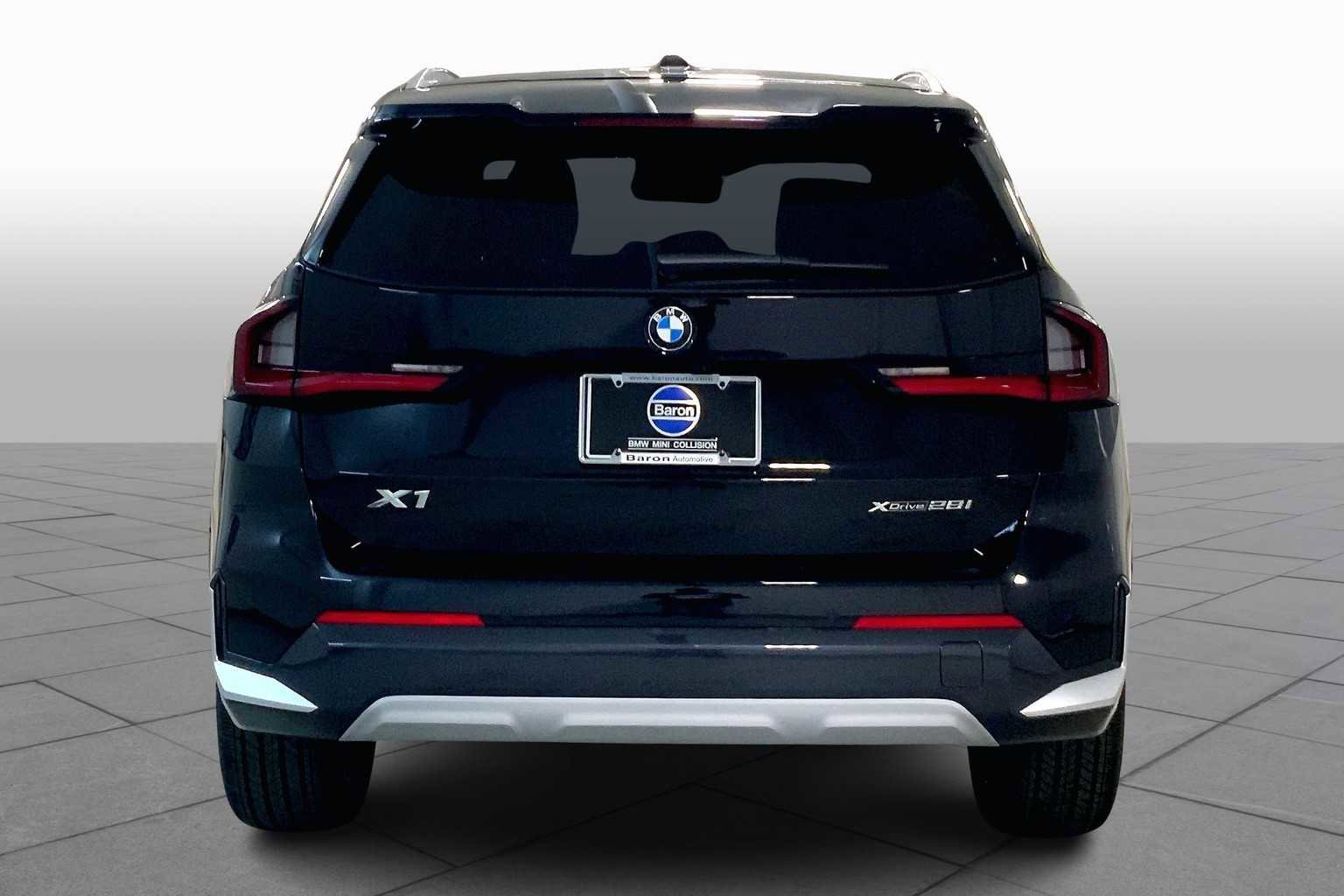 New 2026 BMW X1 xDrive28i w/ Convenience Package image 4