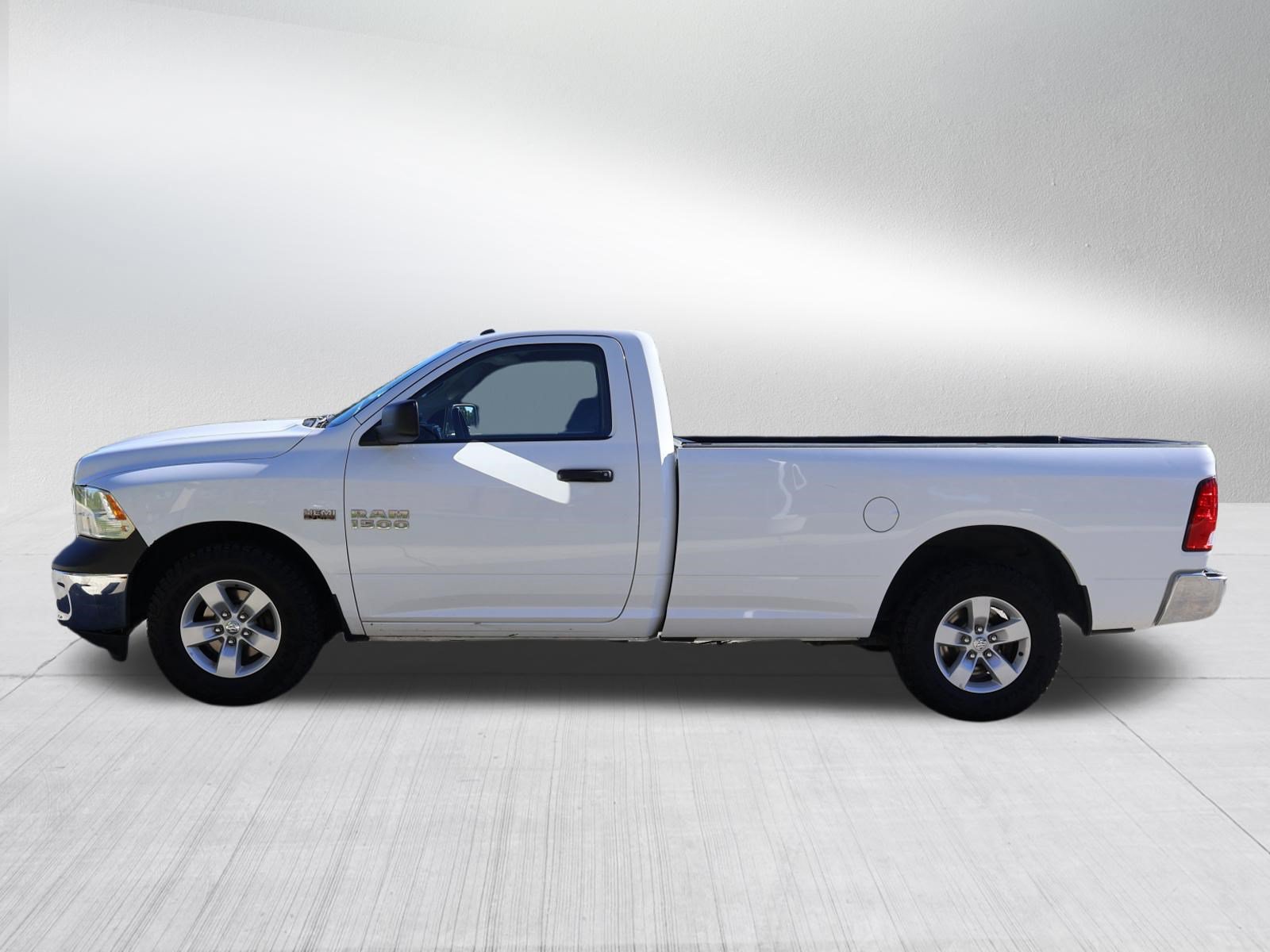 Used 2018 RAM 1500 Tradesman w/ Power & Remote Entry Group RWD image 4