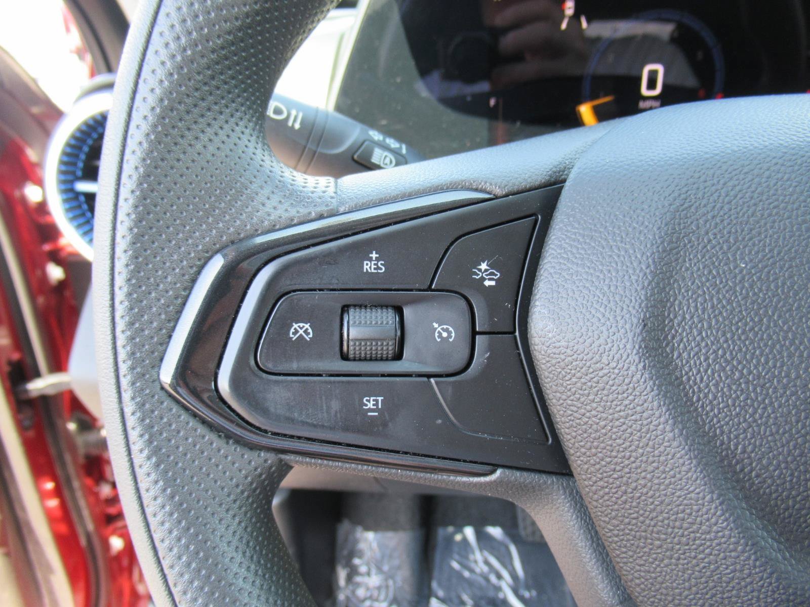 Certified 2024 Chevrolet Trax LT FWD image 21