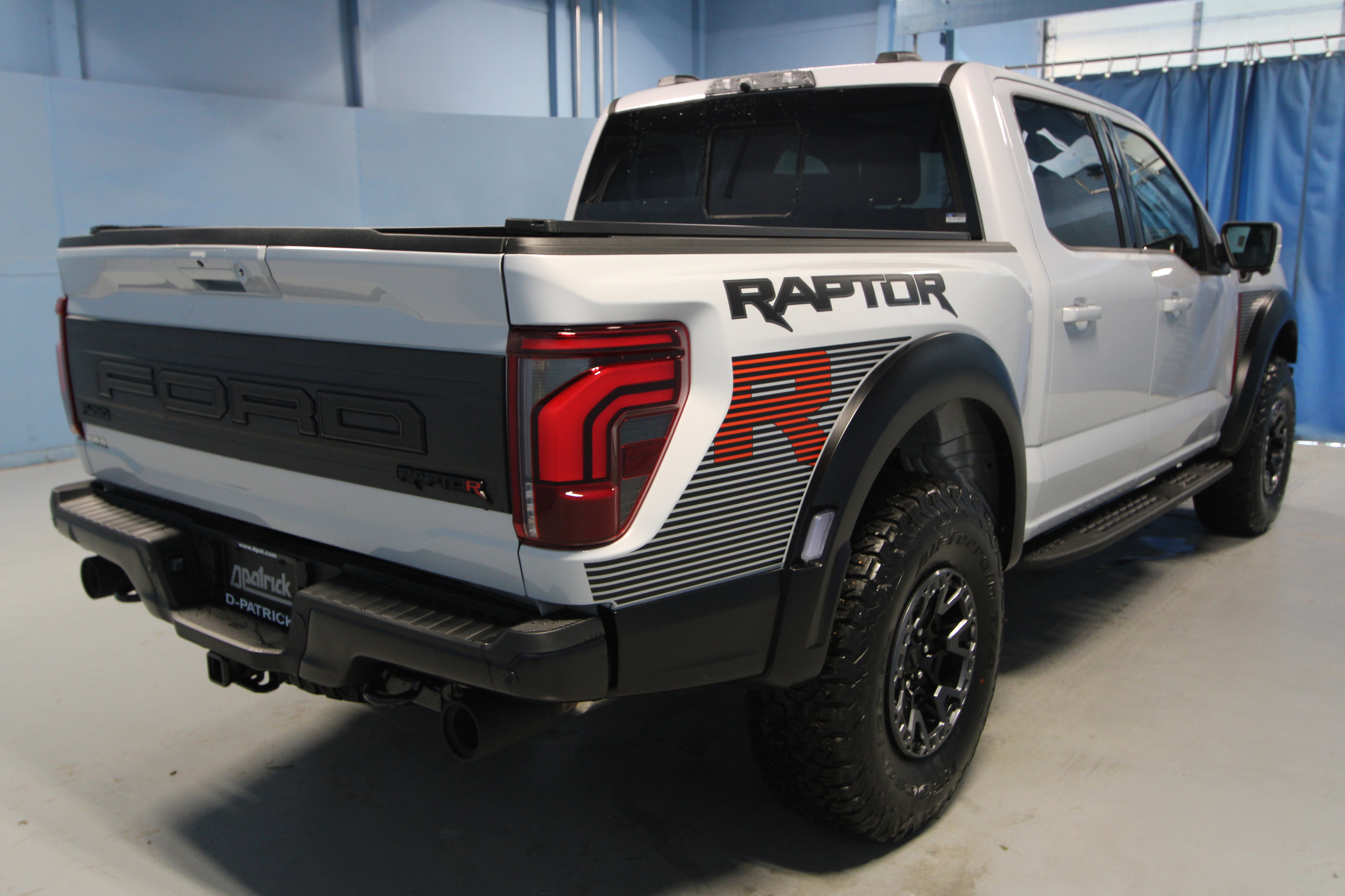 New 2025 Ford F150 Raptor w/ Equipment Group 803A Raptor R image 38