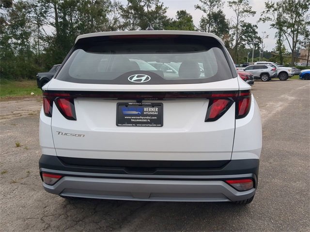 New 2025 Hyundai Tucson SE image 6
