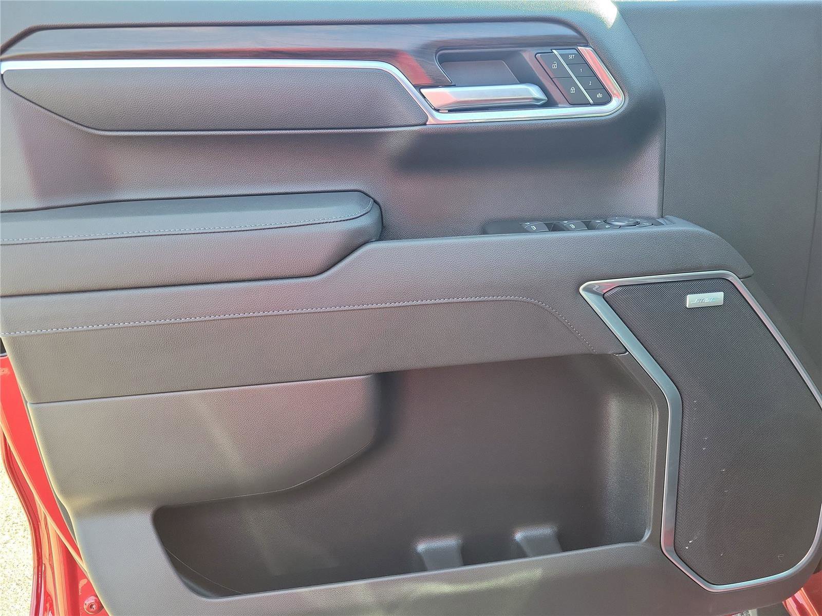 New 2026 GMC Sierra 1500 SLT w/ SLT Premium Package image 19