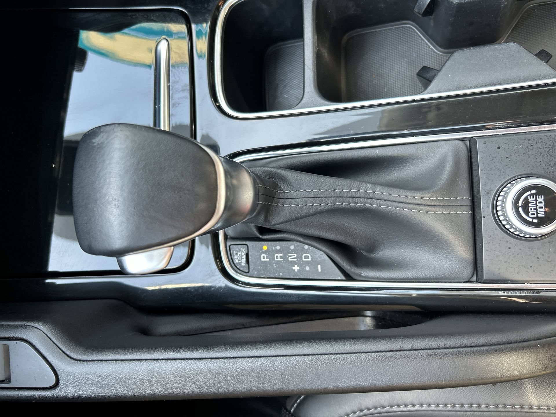 Used 2024 Kia Telluride S w/ S Sunroof Package FWD image 23