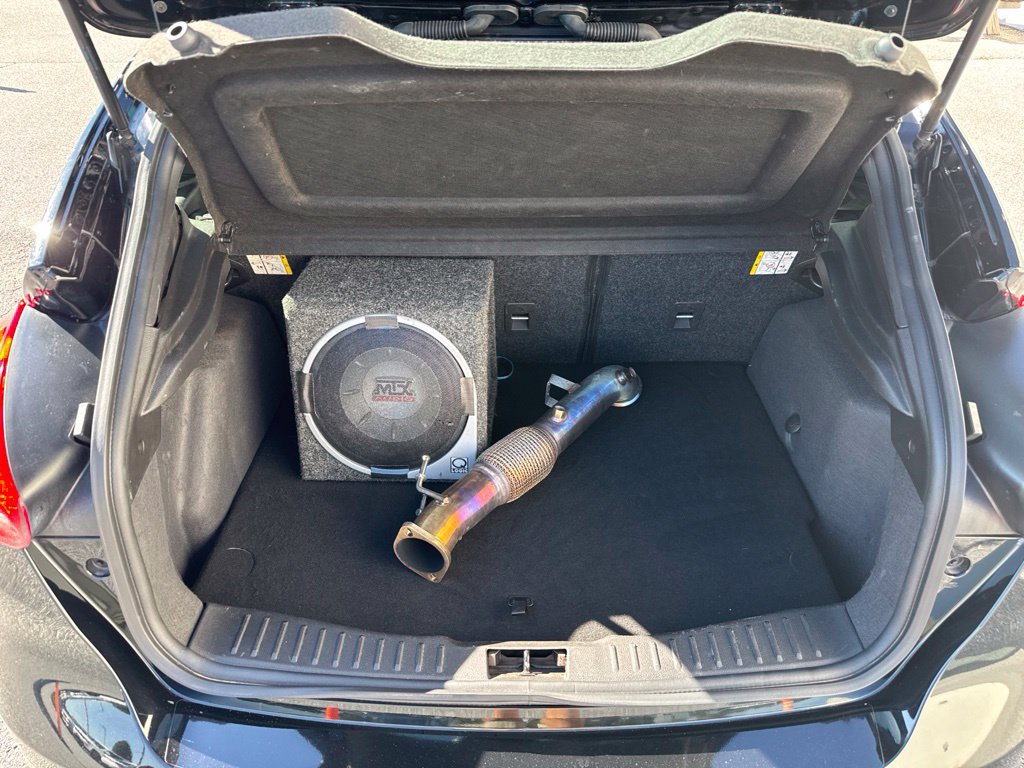 Used 2018 Ford Focus ST FWD image 11