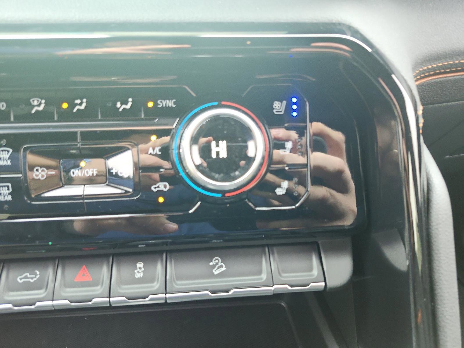 Used 2025 GMC Sierra 1500 AT4 w/ AT4 Premium Package image 19