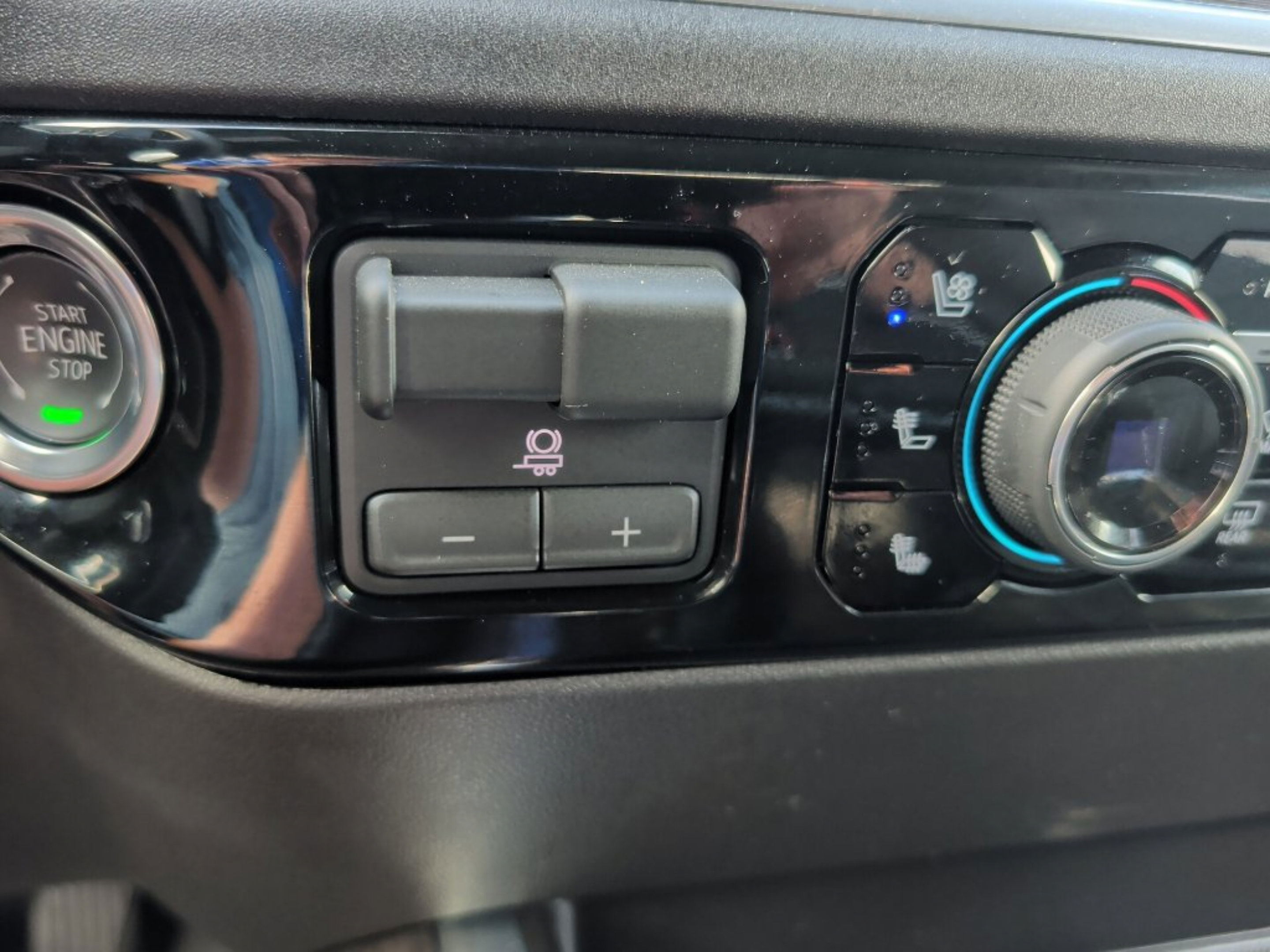 Used 2026 Chevrolet Silverado 1500 LTZ AWD/4WD image 28