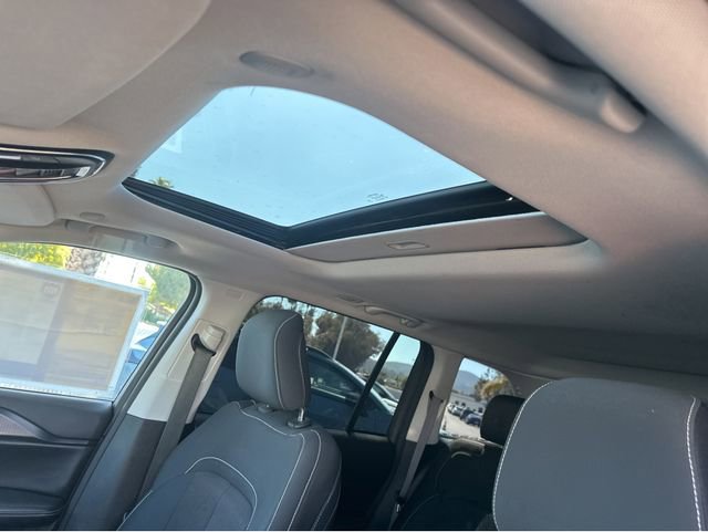 Used 2024 Jeep Grand Cherokee Laredo X w/ Trailer Tow Package image 14