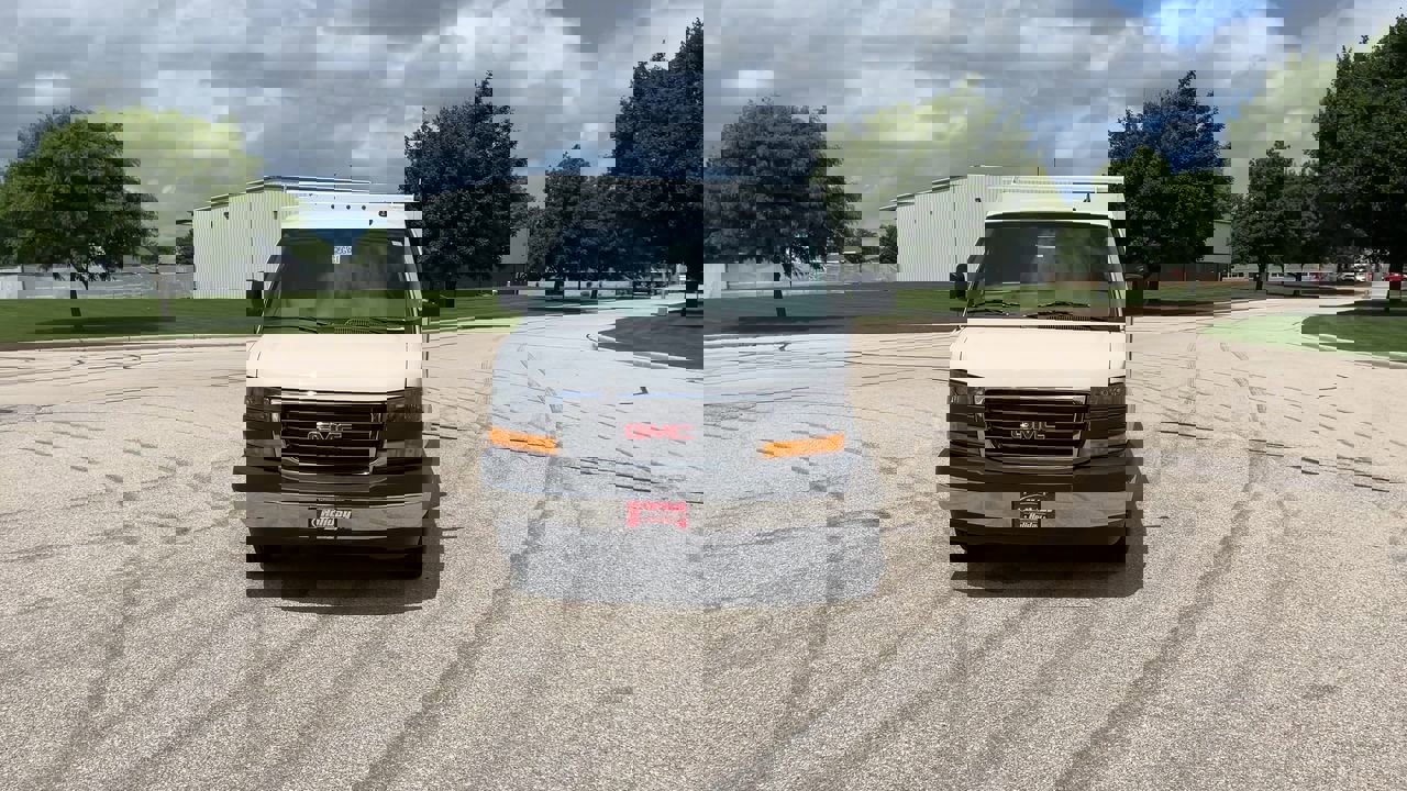 New 2025 GMC Savana 3500 w/ Power Convenience Package image 25