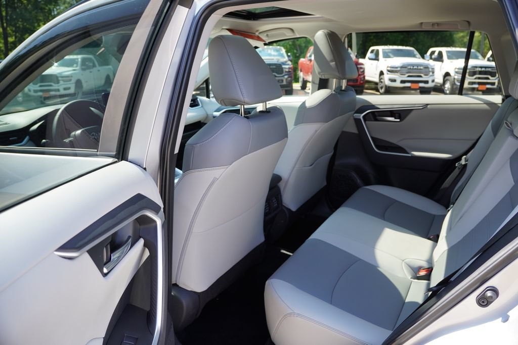 Used 2025 Toyota RAV4 XLE Premium w/ Weather Package AWD/4WD image 18