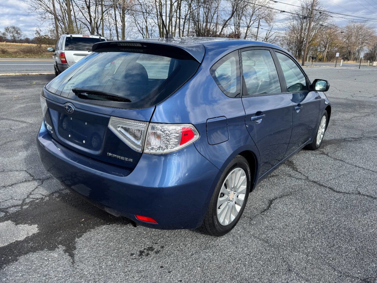 Used 2011 Subaru Impreza 2.5i Premium w/ PWR Moonroof Value Pkg image 5