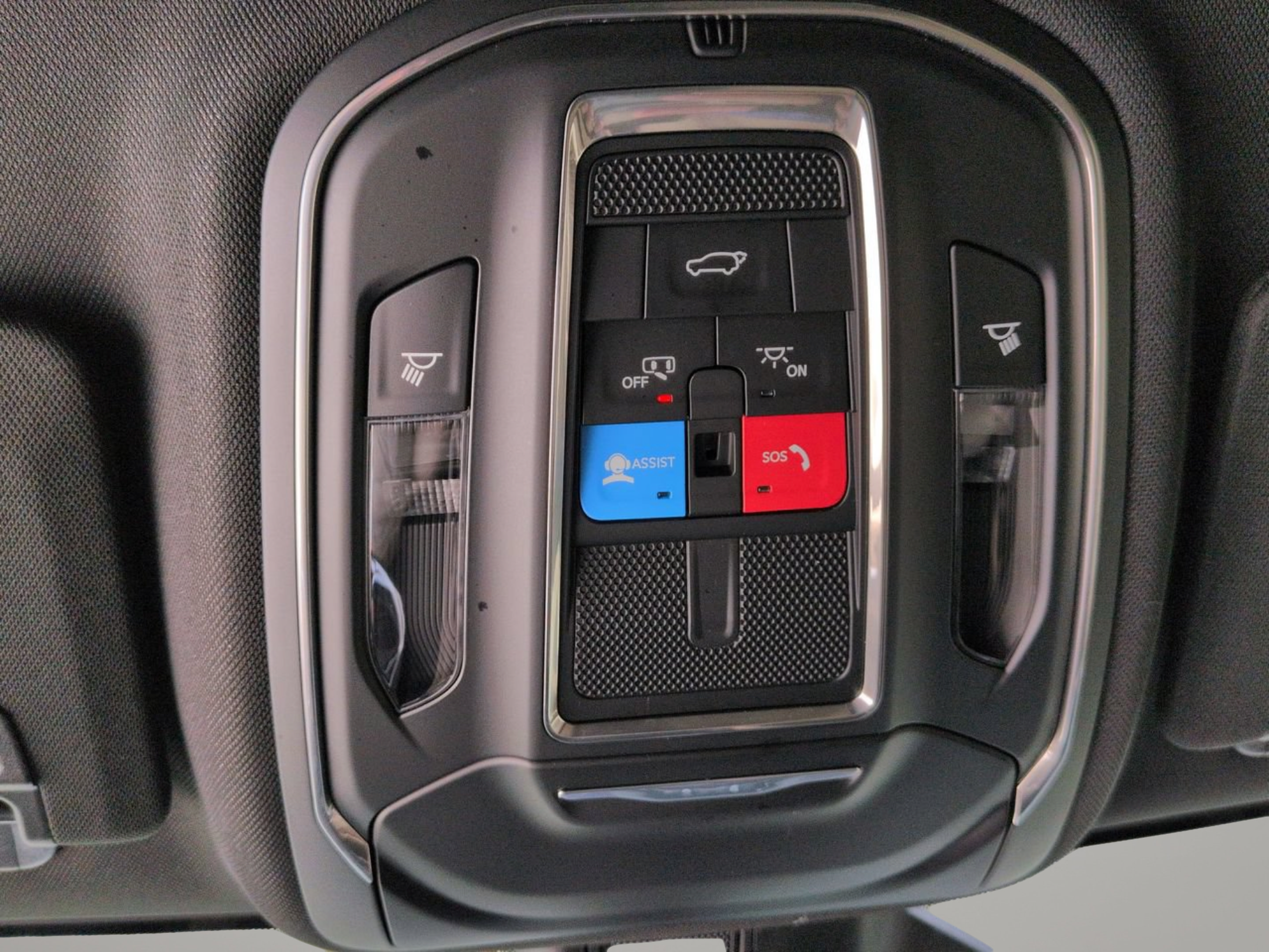 Used 2025 Jeep Grand Cherokee L Limited w/ Trailer Tow Package AWD/4WD image 26