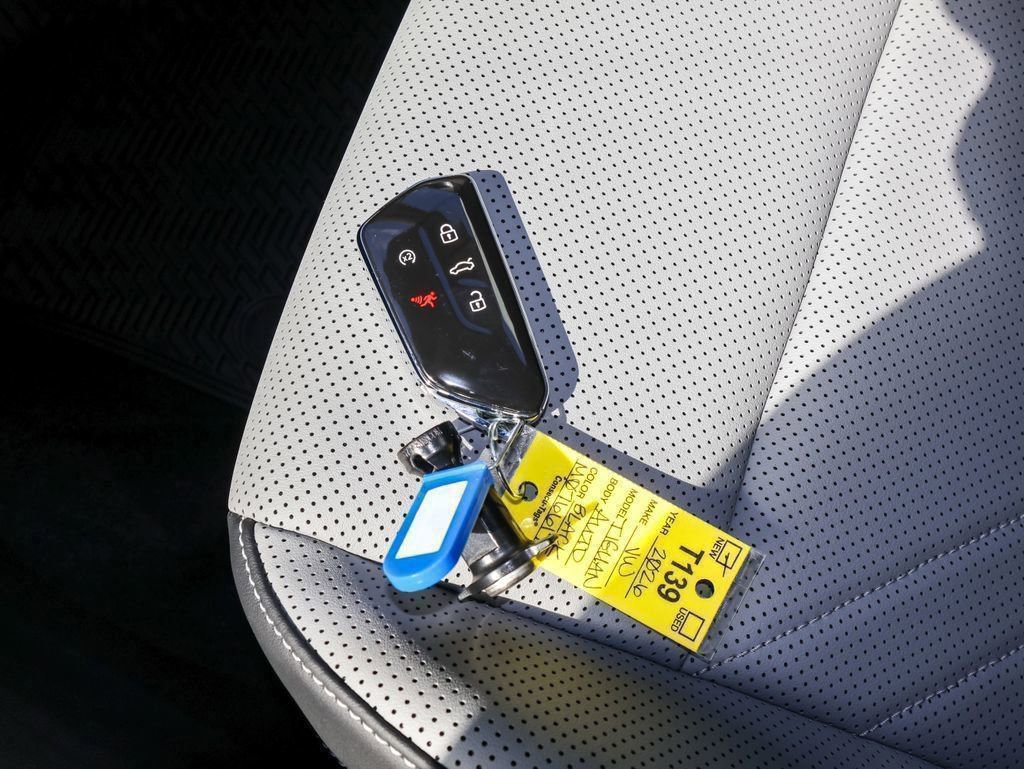 New 2026 Volkswagen Tiguan SE R-Line image 29