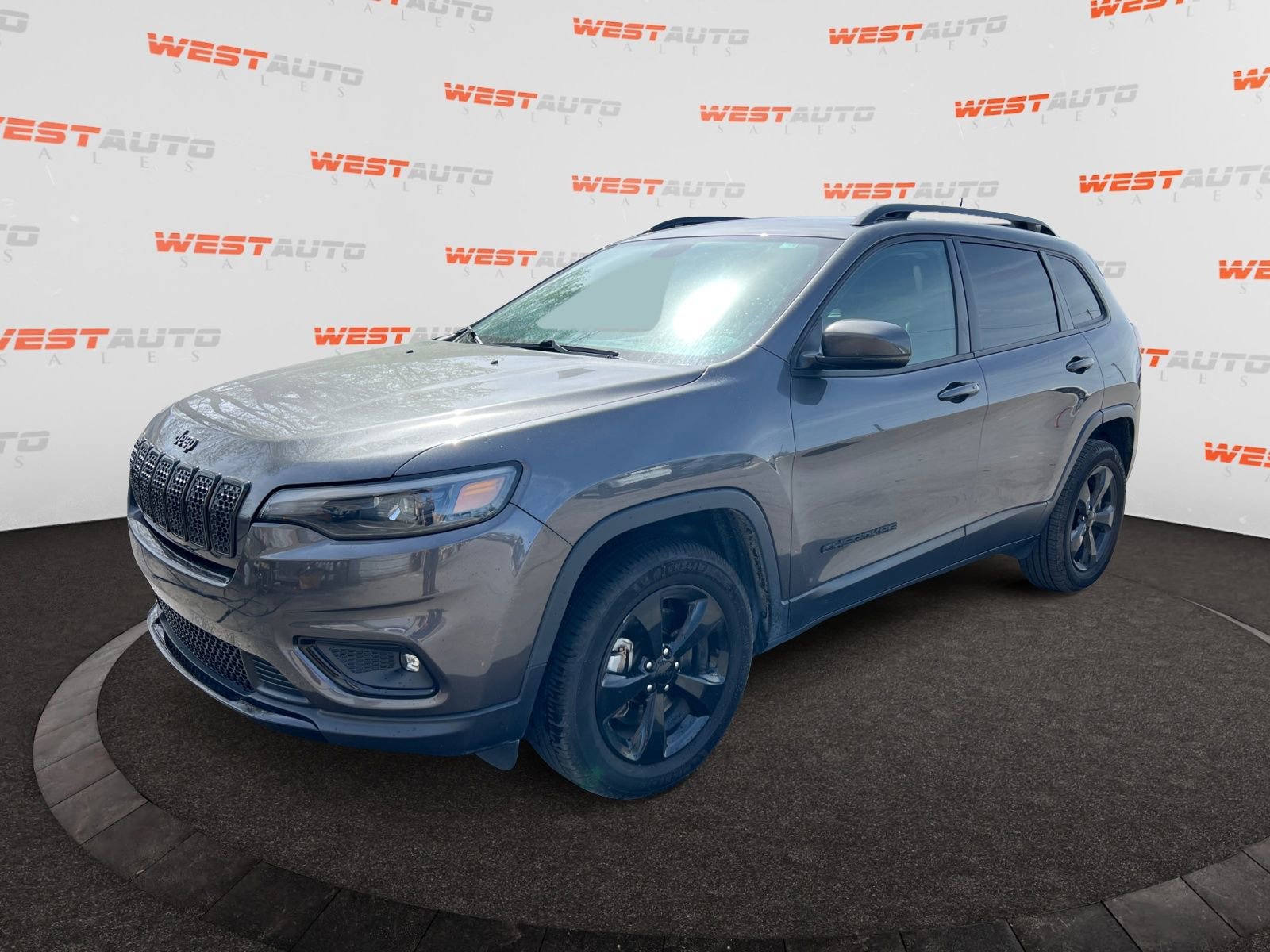Used 2019 Jeep Cherokee Latitude Plus image 1