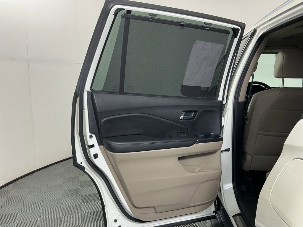 Used 2017 Honda Pilot Elite image 25