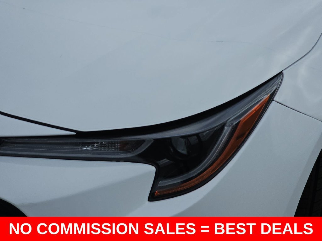 Used 2022 Toyota Corolla LE w/ Carpet Mat Package (TMS) FWD image 31